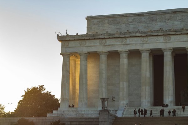 Discovering the Perfect UK Cruise: Unleash Your Creativity with Workshops on Traditional British Crafts!