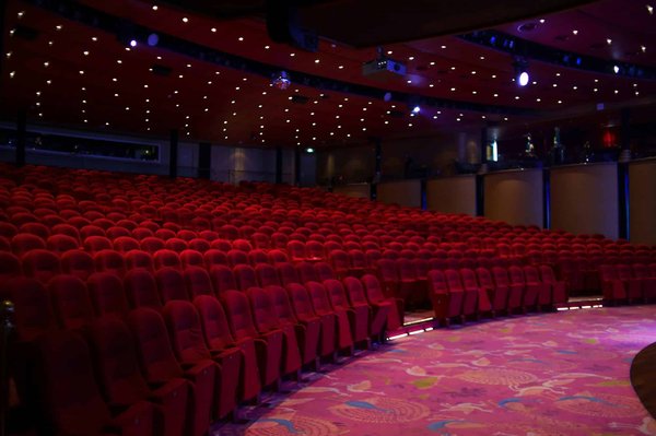 Discover Affordable Tips for Experiencing West End Theatre Magic Without Breaking the Bank